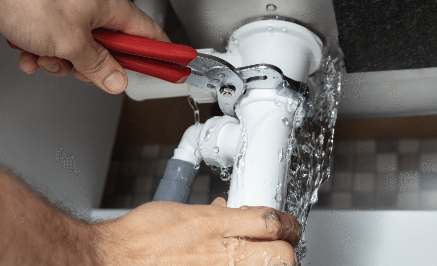 whole-home leak detection & protection valves